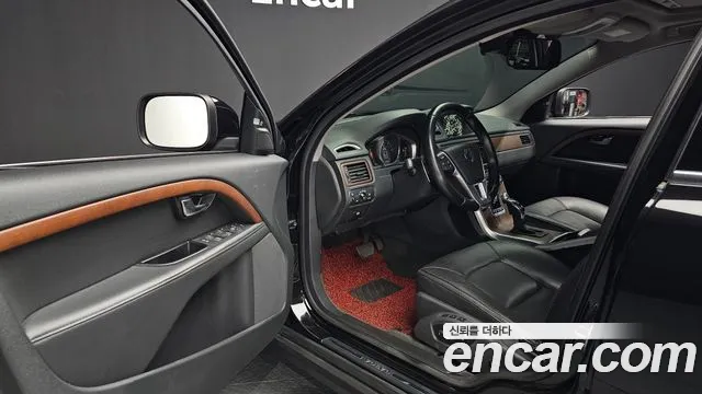 Volvo XC70 2016 thumb 10