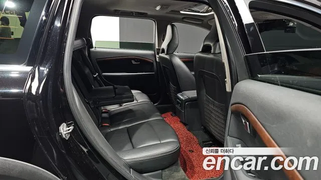 Volvo XC70 2016 thumb 11