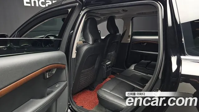 Volvo XC70 2016 thumb 12