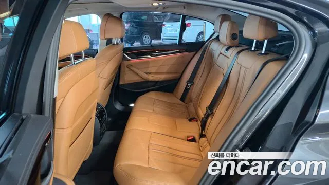 BMW 5 серии 2023 thumb 10