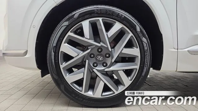 Hyundai Santa Fe 2023 thumb 4