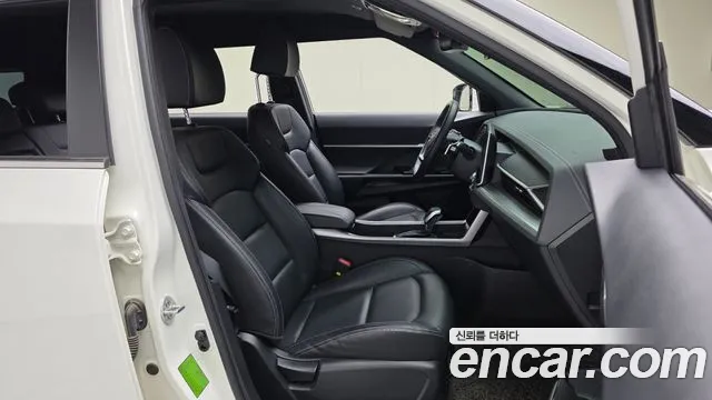 KG_Mobility_Ssangyong Torres 2022 thumb 11