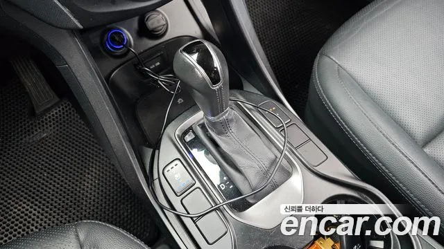 Hyundai Santa Fe 2013 thumb 9