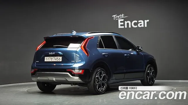 Kia Niro 2022 thumb 2