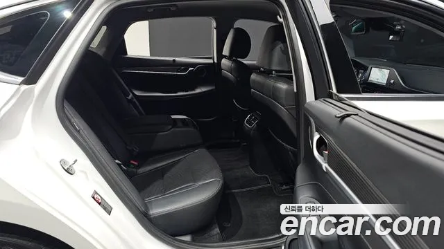 Hyundai Grandeur 2018 thumb 10