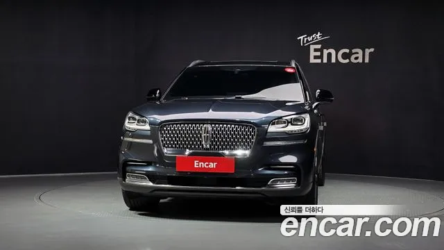 Lincoln Aviator 2023 thumb 3