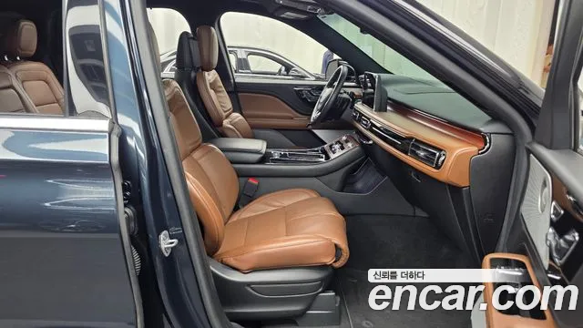 Lincoln Aviator 2023 thumb 11