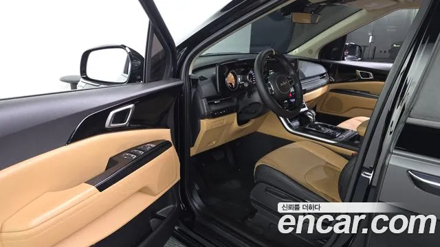 Kia Carnival 2023 thumb 10