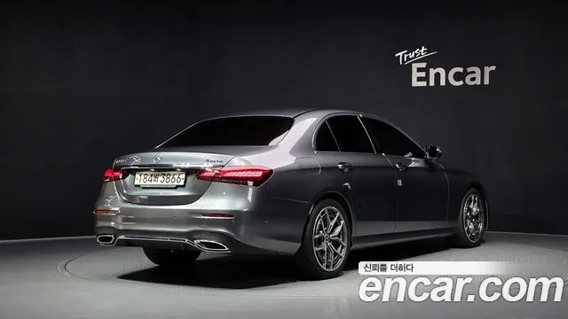 Mercedes-Benz E-Класс 2020 thumb 2