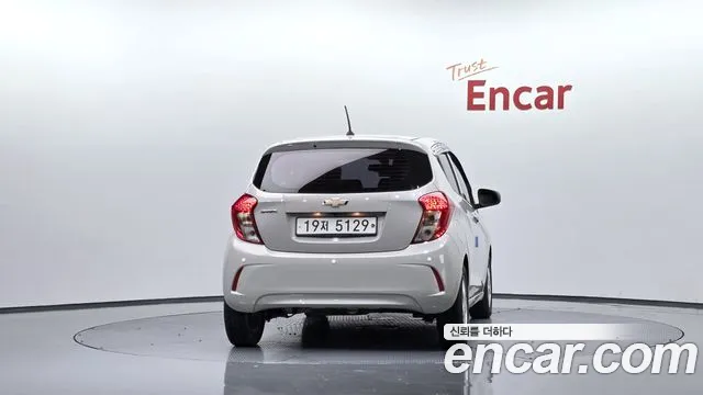 Chevrolet Spark 2018 thumb 3