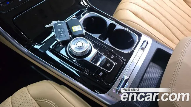 Kia Carnival 2023 thumb 9