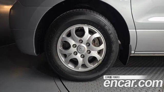 Hyundai Starex 2013 thumb 5