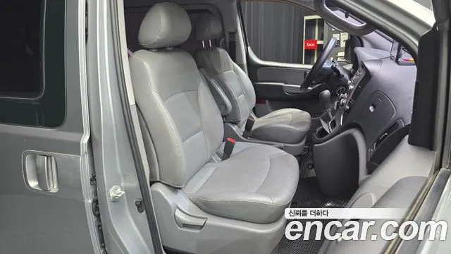 Hyundai Starex 2013 thumb 12