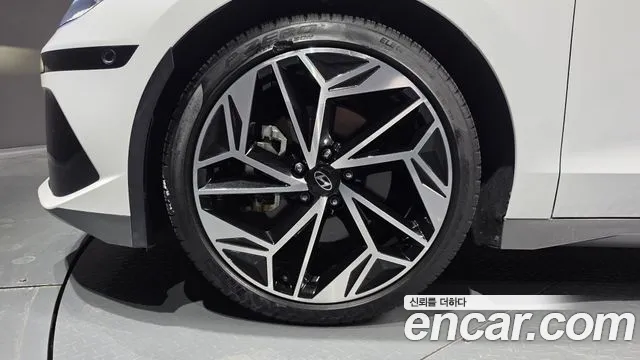 Hyundai IONIQ 6 2023 thumb 4
