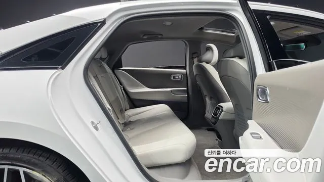 Hyundai IONIQ 6 2023 thumb 10