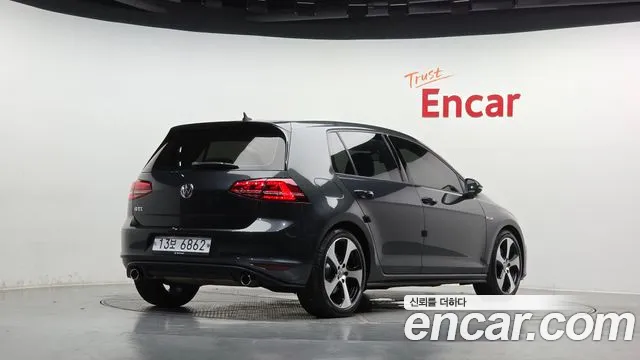 Volkswagen Golf Sportsvan 2014 thumb 2