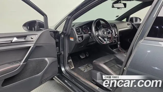Volkswagen Golf Sportsvan 2014 thumb 10