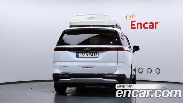 Kia Carnival 2022 thumb 4