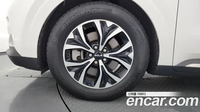 Kia Carnival 2022 thumb 5