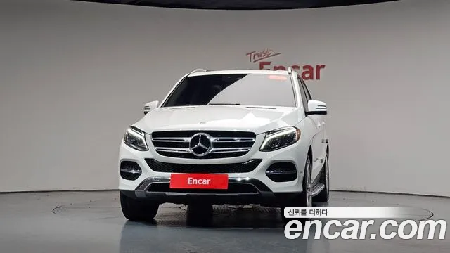 Mercedes-Benz GLE 2018 thumb 2