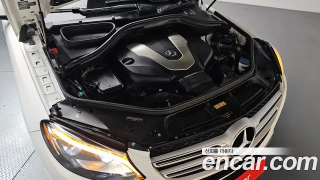Mercedes-Benz GLE 2018 thumb 5