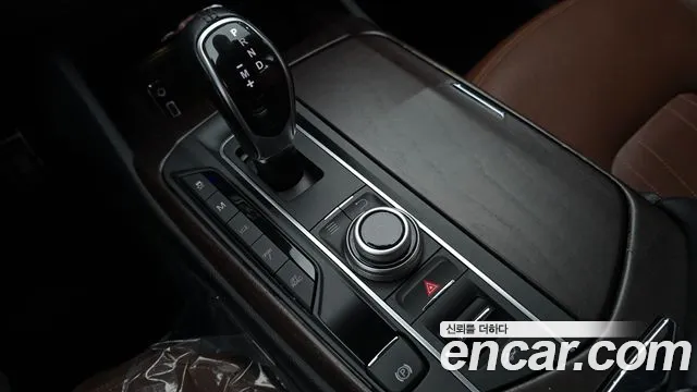 Maserati Levante 2018 thumb 9
