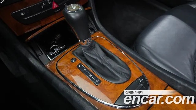 Mercedes-Benz E-Класс 2008 thumb 9