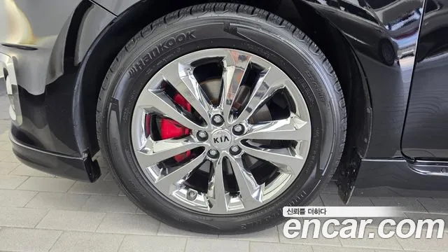 Kia Carnival 2017 thumb 5