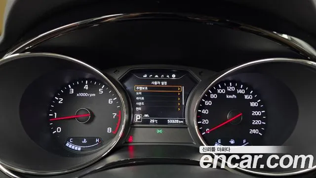Kia Carnival 2017 thumb 8