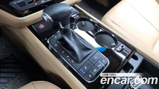 Kia Carnival 2017 thumb 9