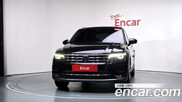 Volkswagen Tiguan 2020 thumb 2