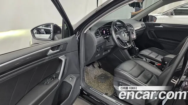 Volkswagen Tiguan 2020 thumb 9