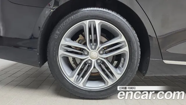 Hyundai Grandeur 2017 thumb 4
