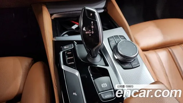 BMW 5 серии 2018 thumb 9