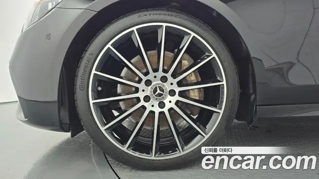Mercedes-Benz E-Класс 2023 thumb 5