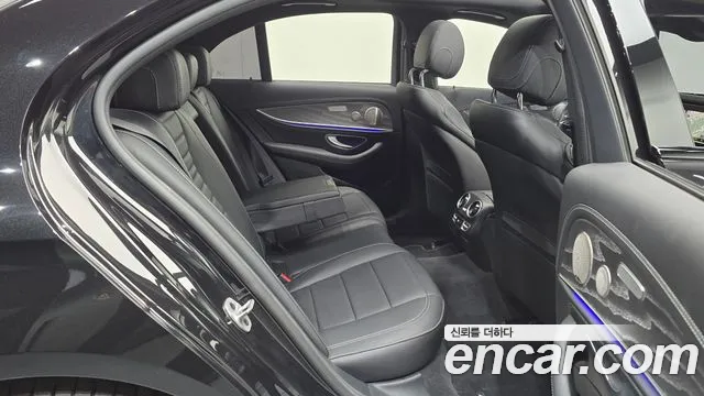 Mercedes-Benz E-Класс 2023 thumb 12
