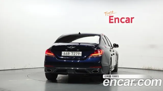 Genesis G70 2018 thumb 3
