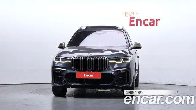 BMW X7 2022 thumb 3