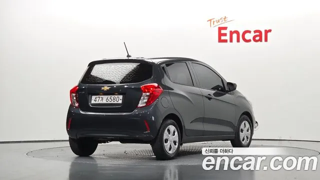 Chevrolet Spark 2018 thumb 2