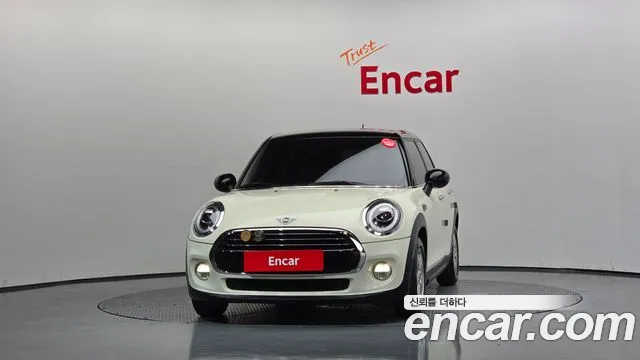Mini Hatch 2019 thumb 3