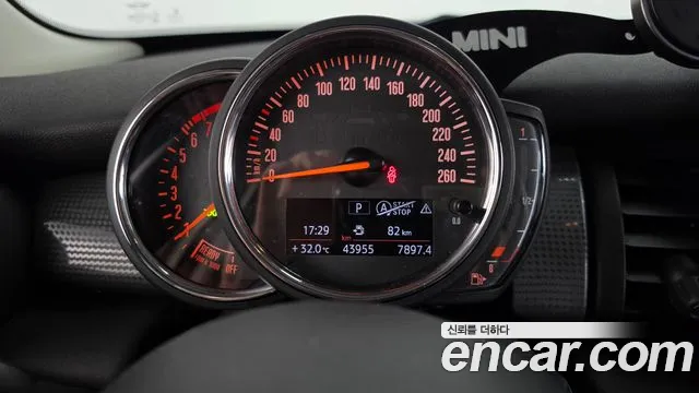 Mini Hatch 2019 thumb 8
