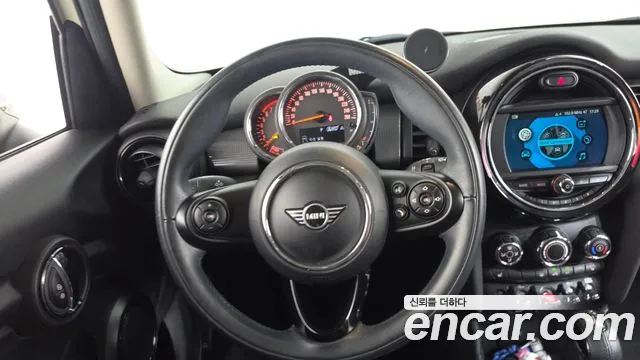 Mini Hatch 2019 thumb 12