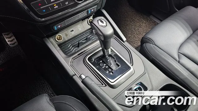 KG_Mobility_Ssangyong Rexton 2019 thumb 9
