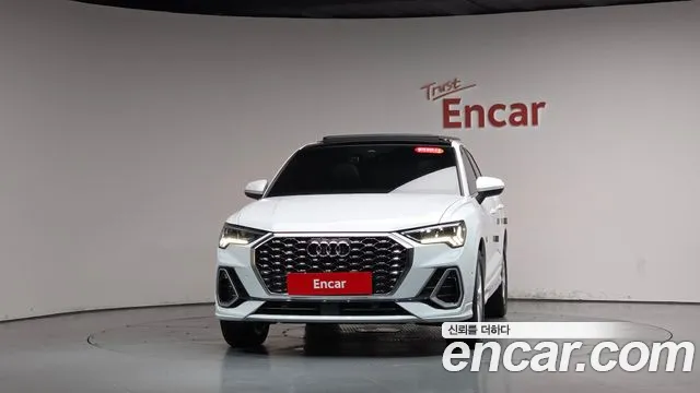 Audi Q3 2023 thumb 2