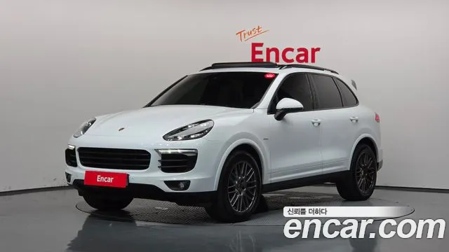 Porsche Cayenne 2017 thumb 11