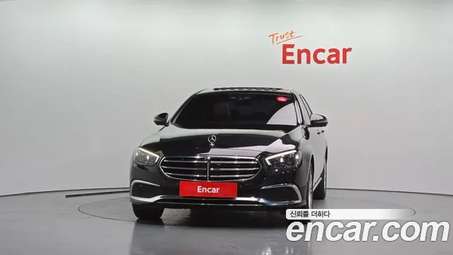 Mercedes-Benz E-Класс 2023 thumb 3