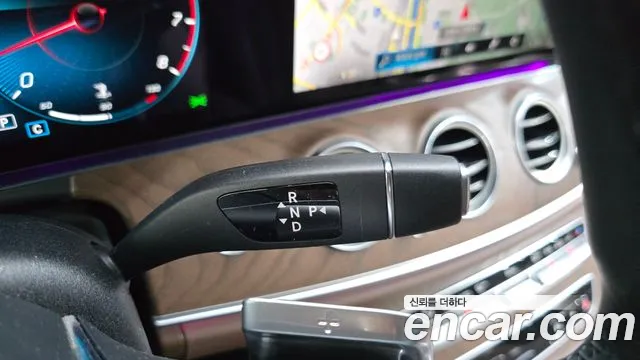 Mercedes-Benz E-Класс 2023 thumb 9