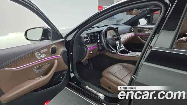 Mercedes-Benz E-Класс 2023 thumb 10