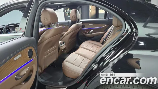 Mercedes-Benz E-Класс 2023 thumb 11