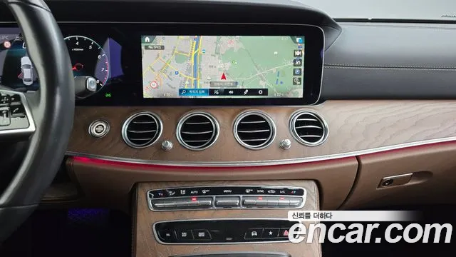 Mercedes-Benz E-Класс 2023 thumb 12